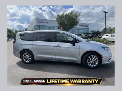 Used 2026 Chrysler Pacifica Limited