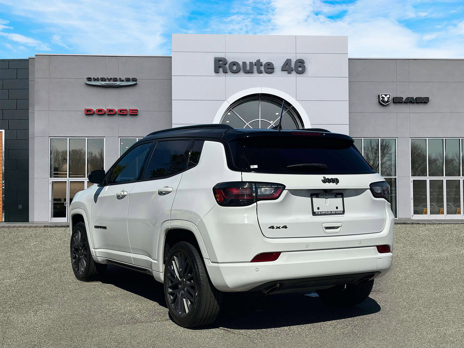 Used 2023 Jeep Compass High Altitude AWD/4WD image 4