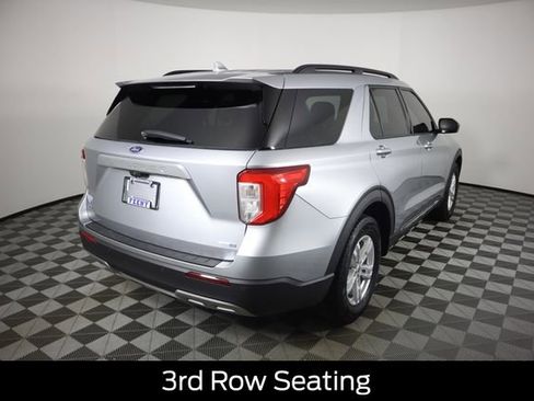 Certified 2020 Ford Explorer XLT w/ Equipment Group 202A AWD/4WD image 3