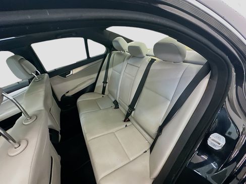 Used 2012 Mercedes-Benz C 300 4MATIC Sedan image 29
