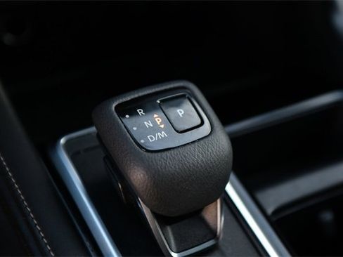 Used 2023 Nissan Pathfinder SL w/ SL Premium Package image 15