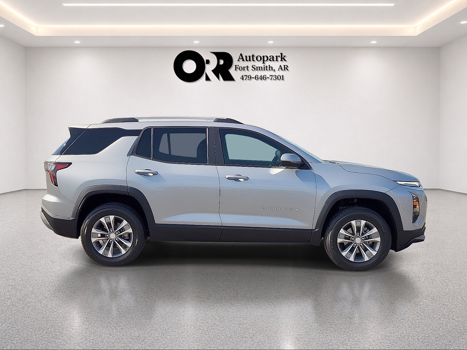 Used 2025 Chevrolet Equinox LT w/ Convenience Package II FWD image 6