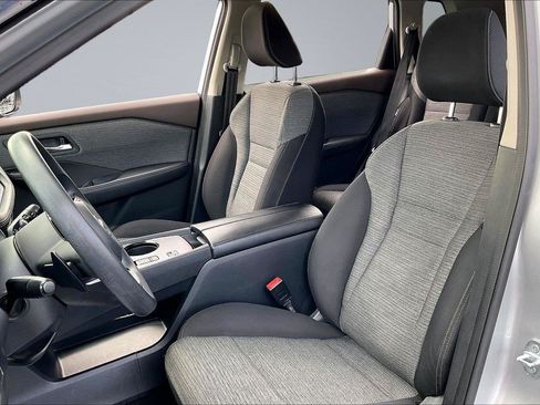Certified 2021 Nissan Rogue SV FWD image 25