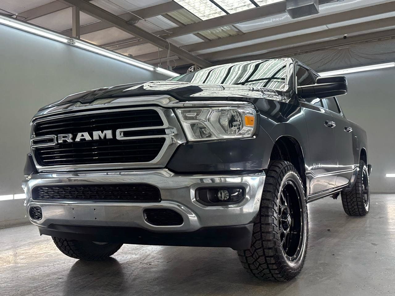 Used 2019 RAM 1500 Big Horn RWD image 4