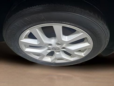 Used 2012 Nissan Rogue SL AWD/4WD image 8