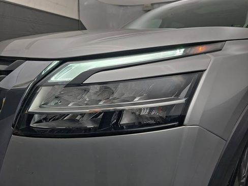 Used 2023 Nissan Pathfinder SL w/ SL Premium Package AWD/4WD image 15