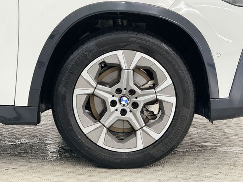 Used 2025 BMW X1 xDrive28i AWD/4WD image 11