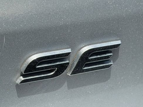 Used 2019 Hyundai Elantra SE w/ Cargo Package FWD image 13
