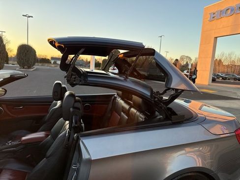 Used 2013 BMW M3 Convertible image 26