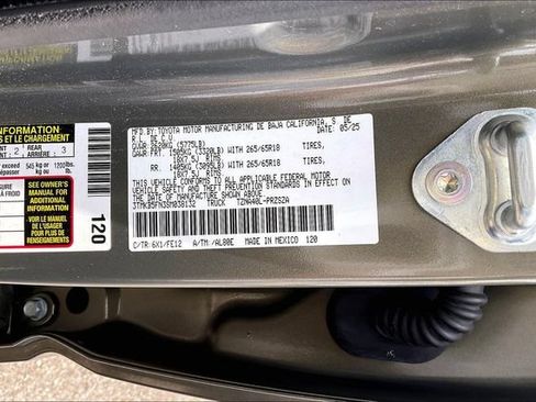 Used 2025 Toyota Tacoma TRD Sport RWD image 14