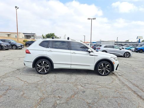 Used 2023 Volkswagen Tiguan SEL R-Line AWD/4WD image 4