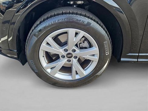 Certified 2025 Audi Q5 Premium w/ Convenience Package AWD/4WD image 25