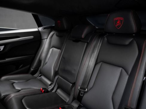 Used 2019 Lamborghini Urus AWD/4WD image 66