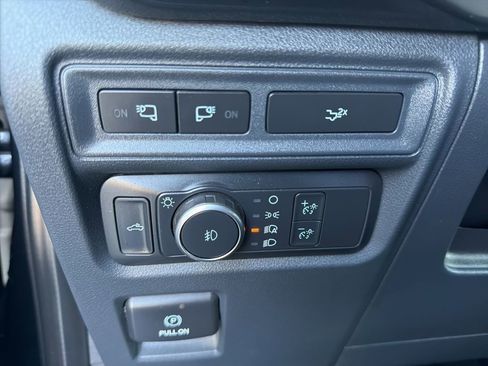 Used 2022 Ford F150 XLT w/ Equipment Group 302A High AWD/4WD image 19