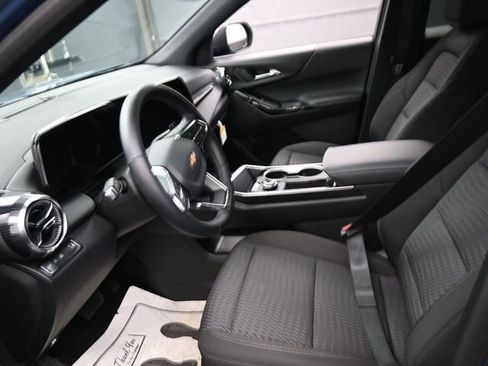 New 2026 Chevrolet Equinox LT image 8