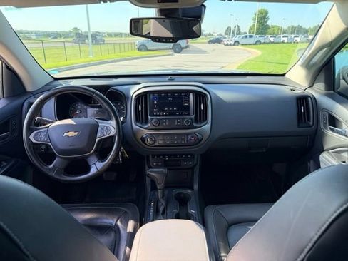Used 2021 Chevrolet Colorado Z71 w/ Safety Package AWD/4WD image 6