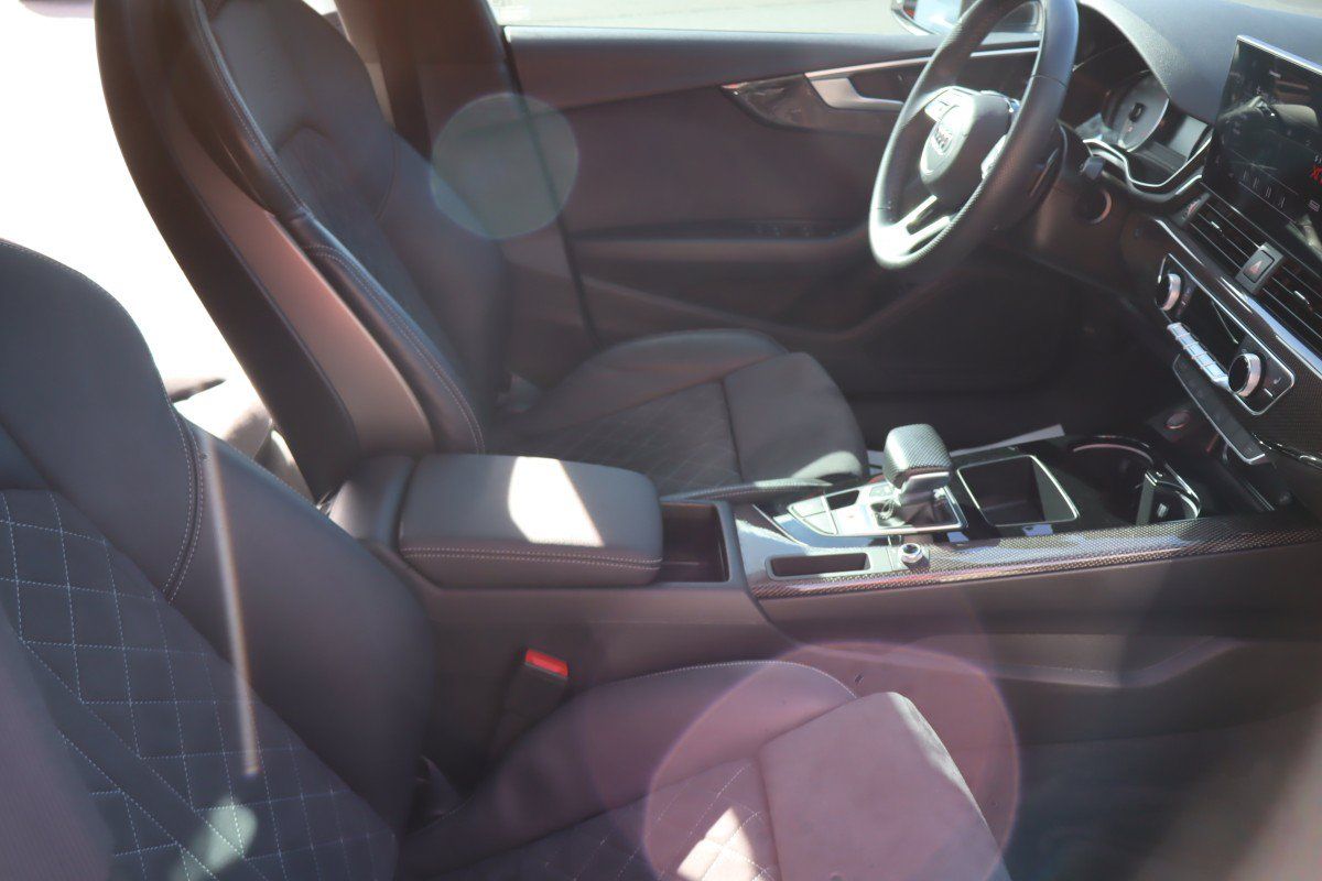 Used 2023 Audi S5 Premium w/ Convenience Package AWD/4WD image 18