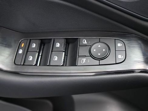 New 2026 Nissan Rogue S image 20