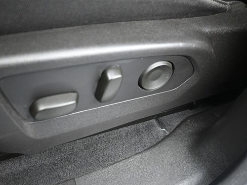 Certified 2024 Chevrolet Colorado Trail Boss w/ Advanced Trailering Package image 12