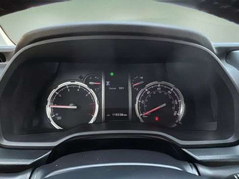 Used 2022 Toyota 4Runner Limited RWD image 15