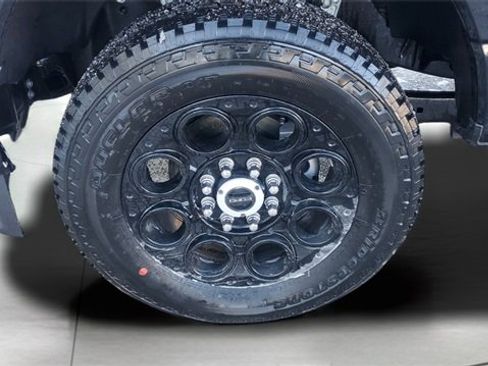 New 2026 Ford F250 Lariat w/ Black Appearance Package image 16