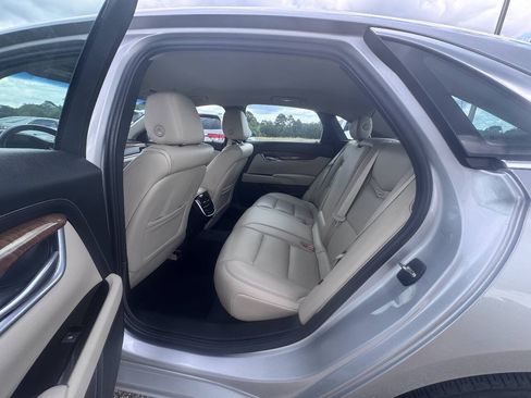 Used 2019 Cadillac XTS Luxury FWD image 12