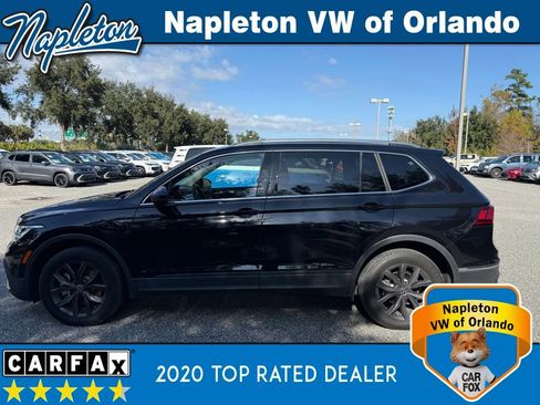 Certified 2022 Volkswagen Tiguan SE image 12