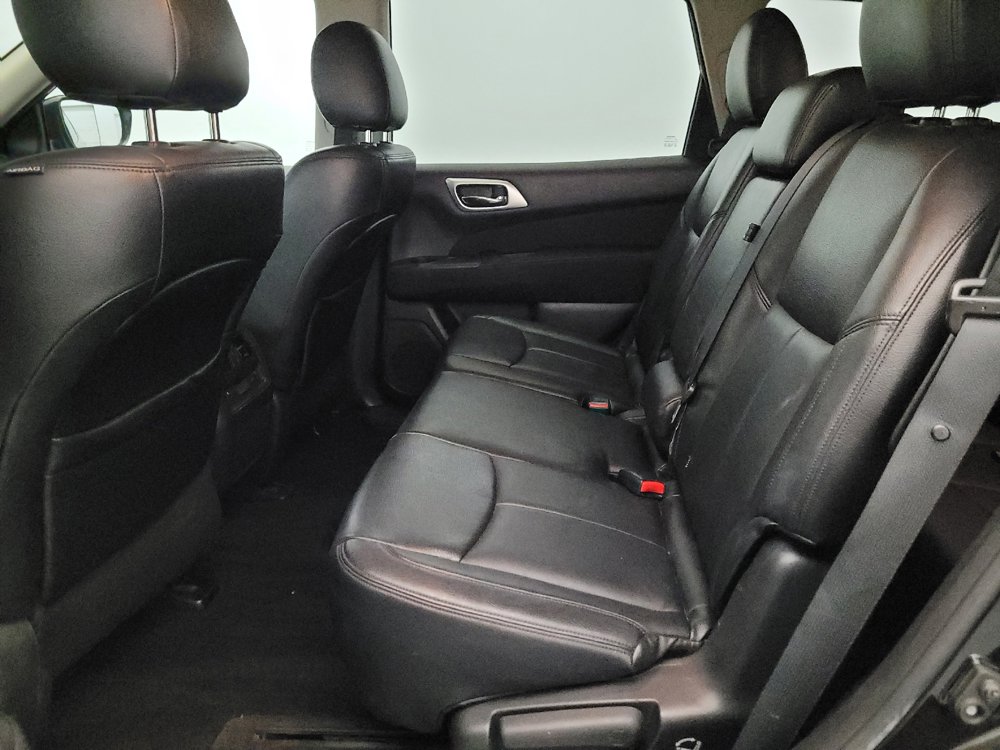 Used 2017 Nissan Pathfinder S AWD/4WD image 18