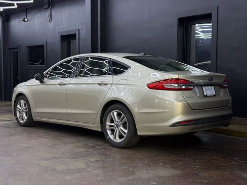 Used 2018 Ford Fusion SE image 7