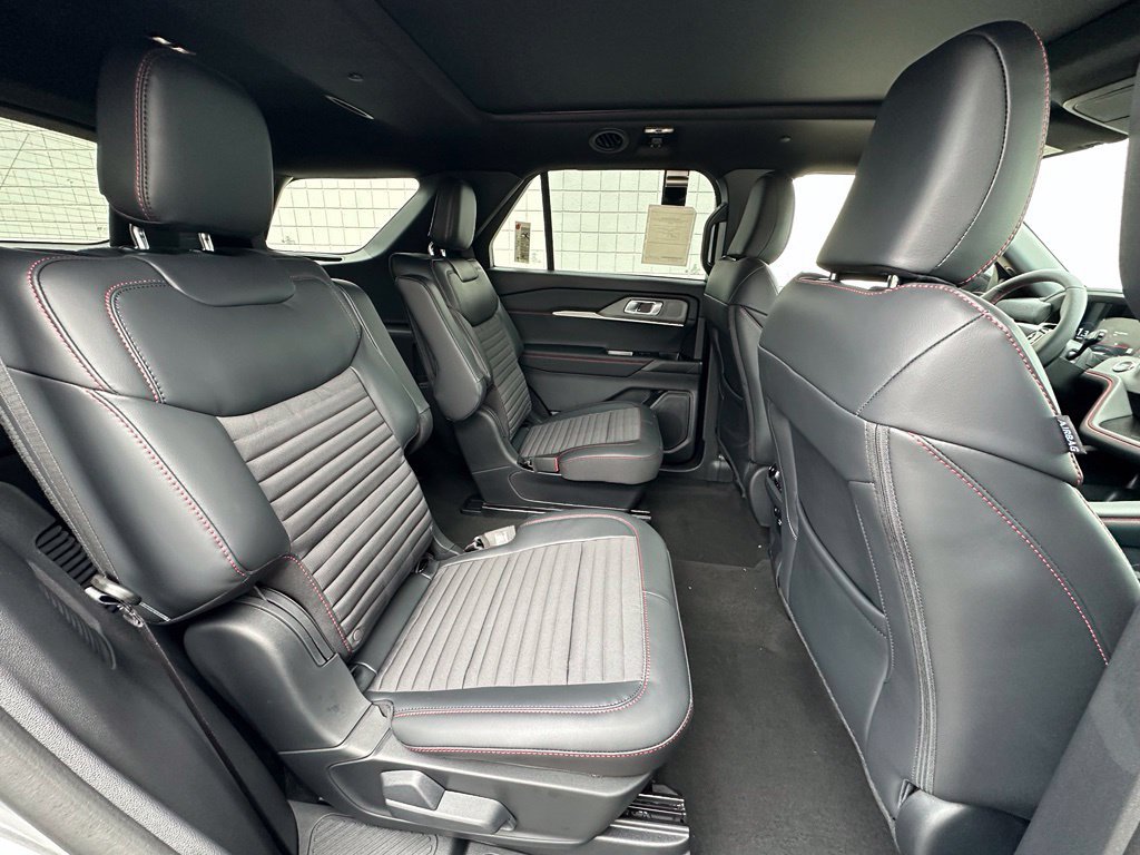 New 2027 Ford Explorer ST-Line w/ Premium Package AWD/4WD image 26