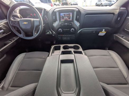 Used 2025 Chevrolet Silverado 1500 Custom AWD/4WD image 14