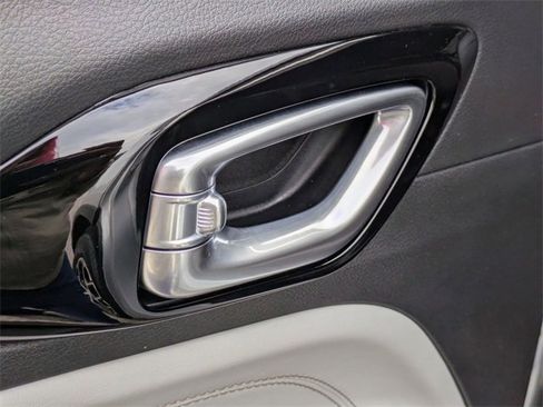 Used 2024 Jeep Compass Limited image 26