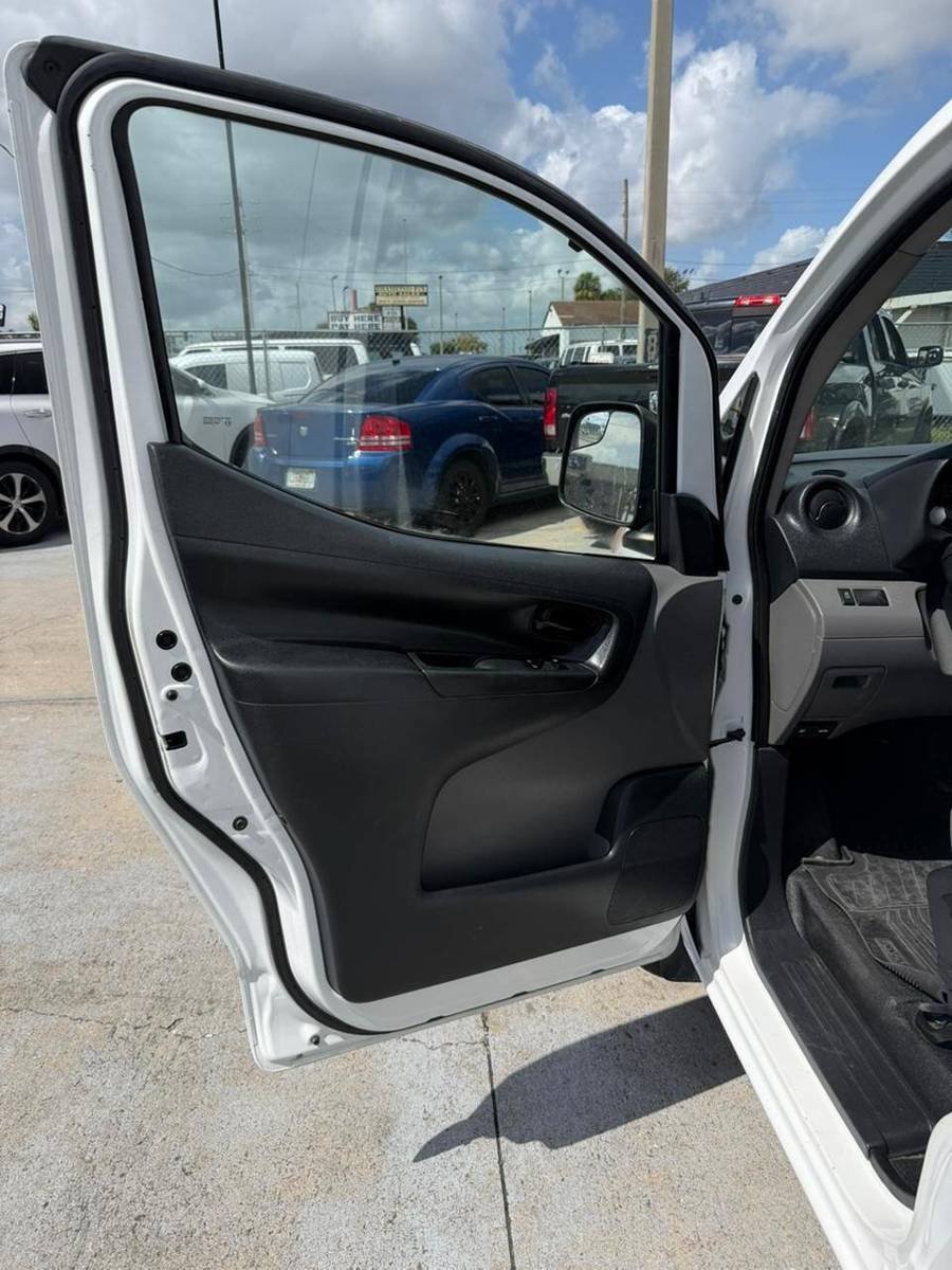 Used 2017 Nissan NV200 S w/ Cruise Control Package FWD image 9
