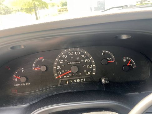 Used 2000 Ford E-350 and Econoline 350 Super Duty RWD image 5