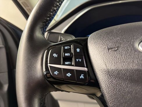 Certified 2023 Ford Escape Platinum AWD/4WD image 17