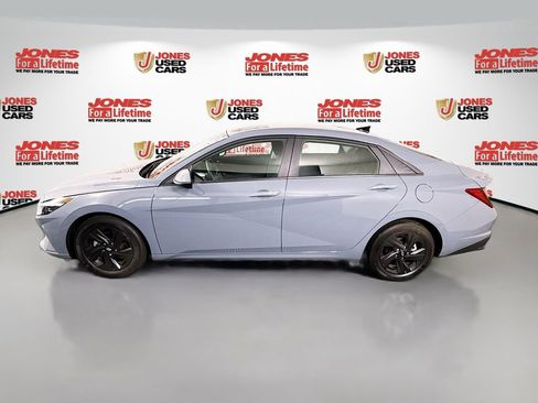 Certified 2023 Hyundai Elantra SEL FWD image 13
