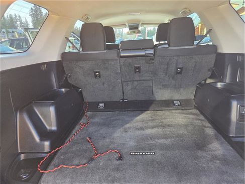 Used 2017 Toyota 4Runner SR5 image 32