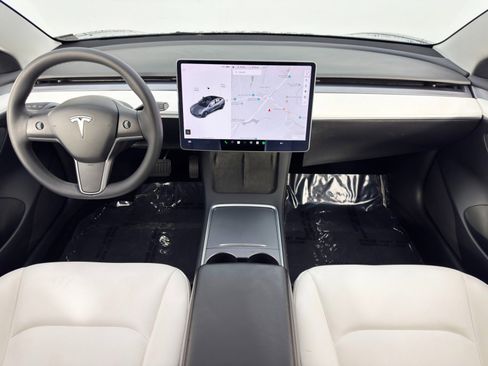 Used 2022 Tesla Model 3 Long Range image 13