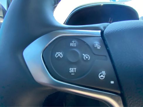 Used 2023 Chevrolet Traverse RS AWD/4WD image 23
