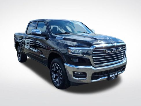 Used 2026 RAM 1500 Laramie AWD/4WD image 8