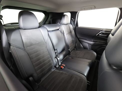 Used 2024 Mitsubishi Outlander SE AWD/4WD image 21