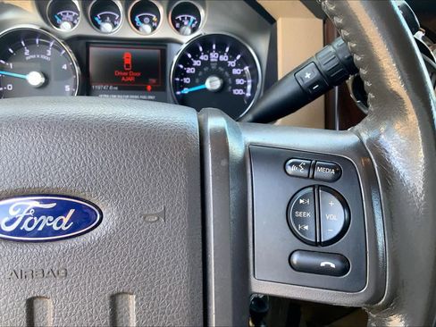 Used 2015 Ford F250 Lariat w/ Chrome Package image 24