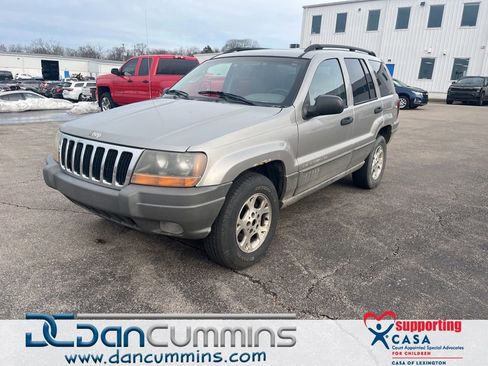 Used 2002 Jeep Grand Cherokee Sport image 1
