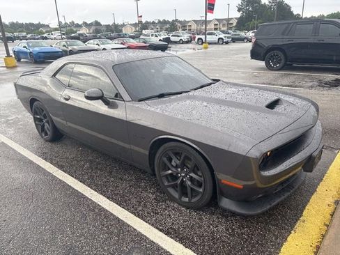 Used 2022 Dodge Challenger R/T w/ Blacktop Package RWD image 7