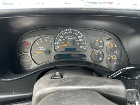 Used 2004 Chevrolet Silverado 1500 W/T image 16