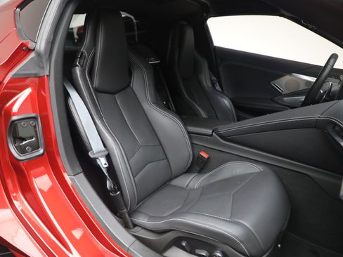 Used 2021 Chevrolet Corvette Stingray Preferred Cpe w/ Battery Protection Package RWD image 18