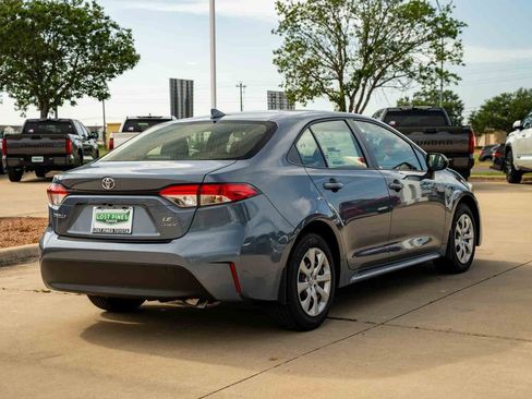 New 2026 Toyota Corolla LE FWD image 3