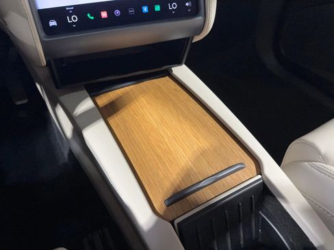 Used 2019 Tesla Model X 100D image 36