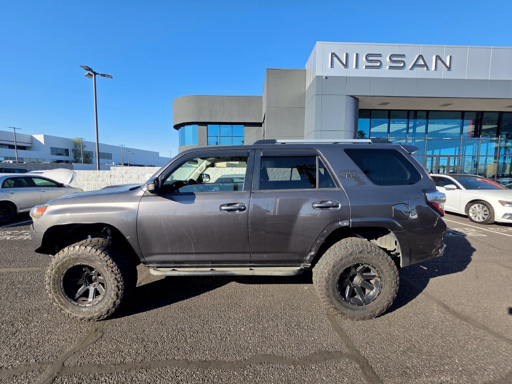 Used 2016 Toyota 4Runner Trail AWD/4WD image 8