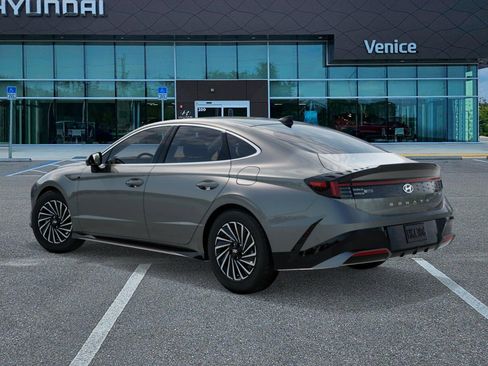 New 2026 Hyundai Sonata Limited FWD image 5